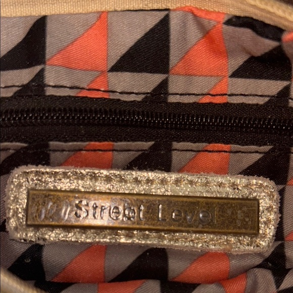 Street Level Elegant Gold Clutch Bag(Never used!) - Picture 2 of 9